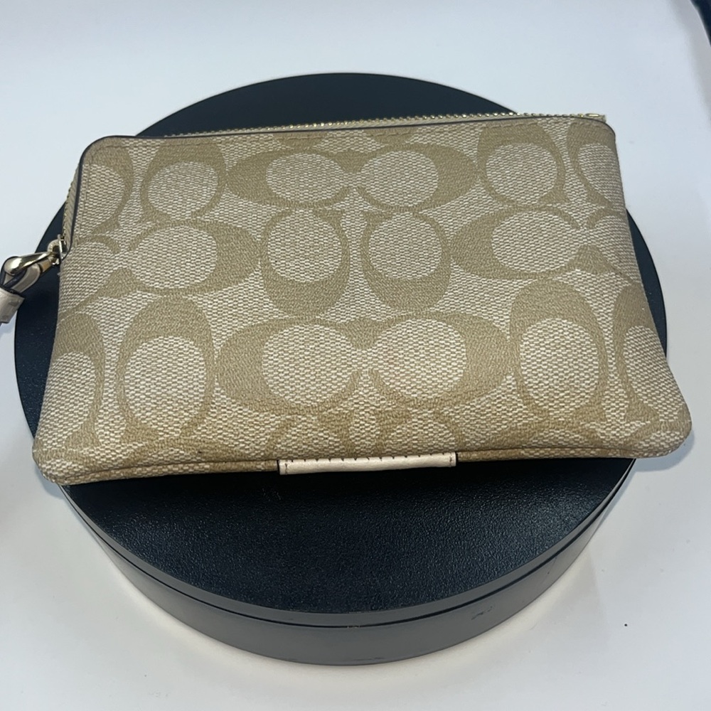 Authentic Coach Wristlet - Picture 3 of 8